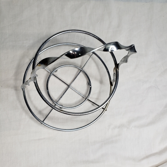 Vintage Silver Metal Two Tiered Candy Nut Dish Holder - Picture 3 of 3